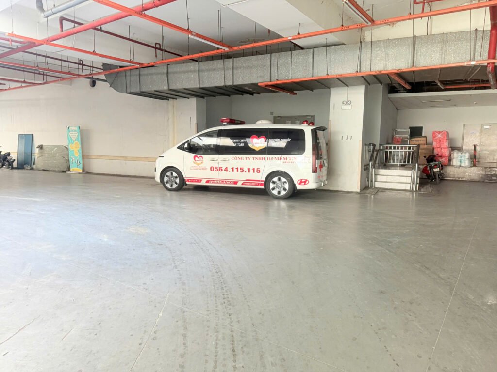 Dịch Vụ Xe Cứu Thương Đưa Rước Bệnh Nhân Xuất Viện, Tái Khám - xe đưa rước bệnh nhân, xe cứu thương chở bệnh nhân về nhà