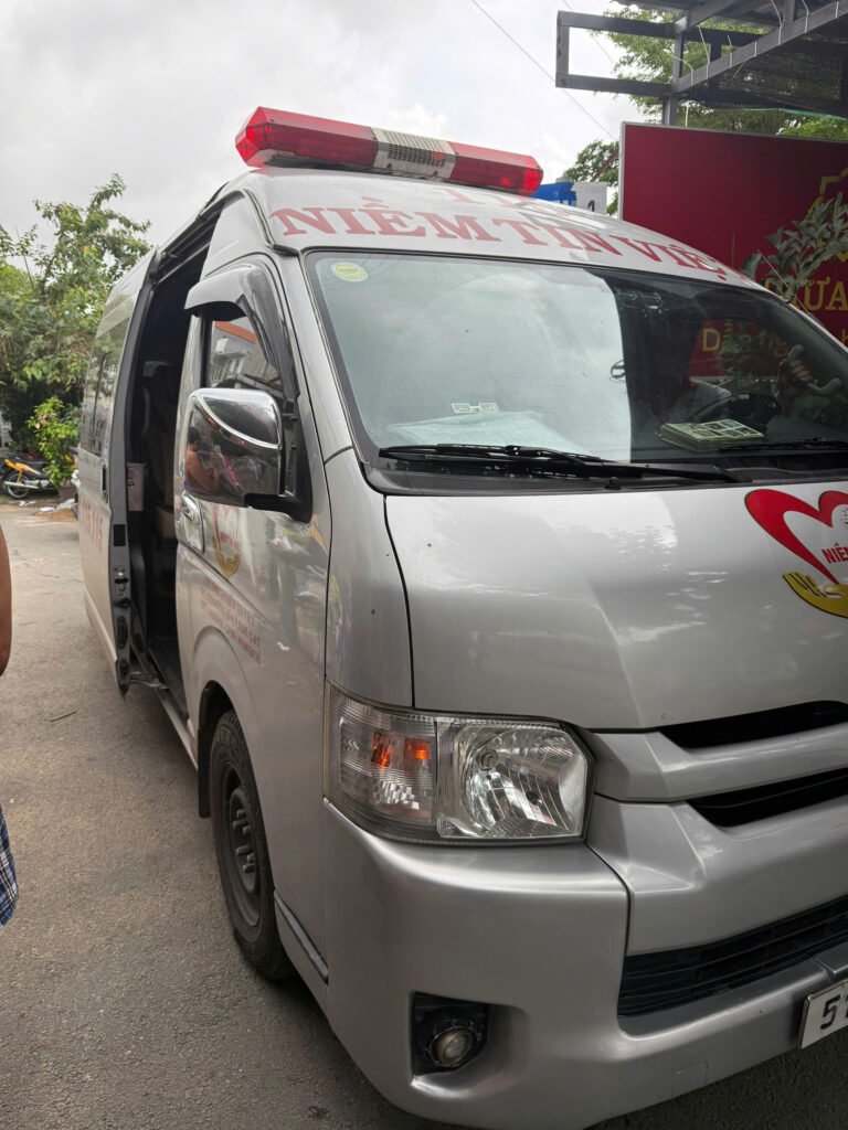 Dịch Vụ Xe Cứu Thương Đưa Bệnh Nhân Nặng Về Quê (Chuyến Xe Nghĩa Tình) -