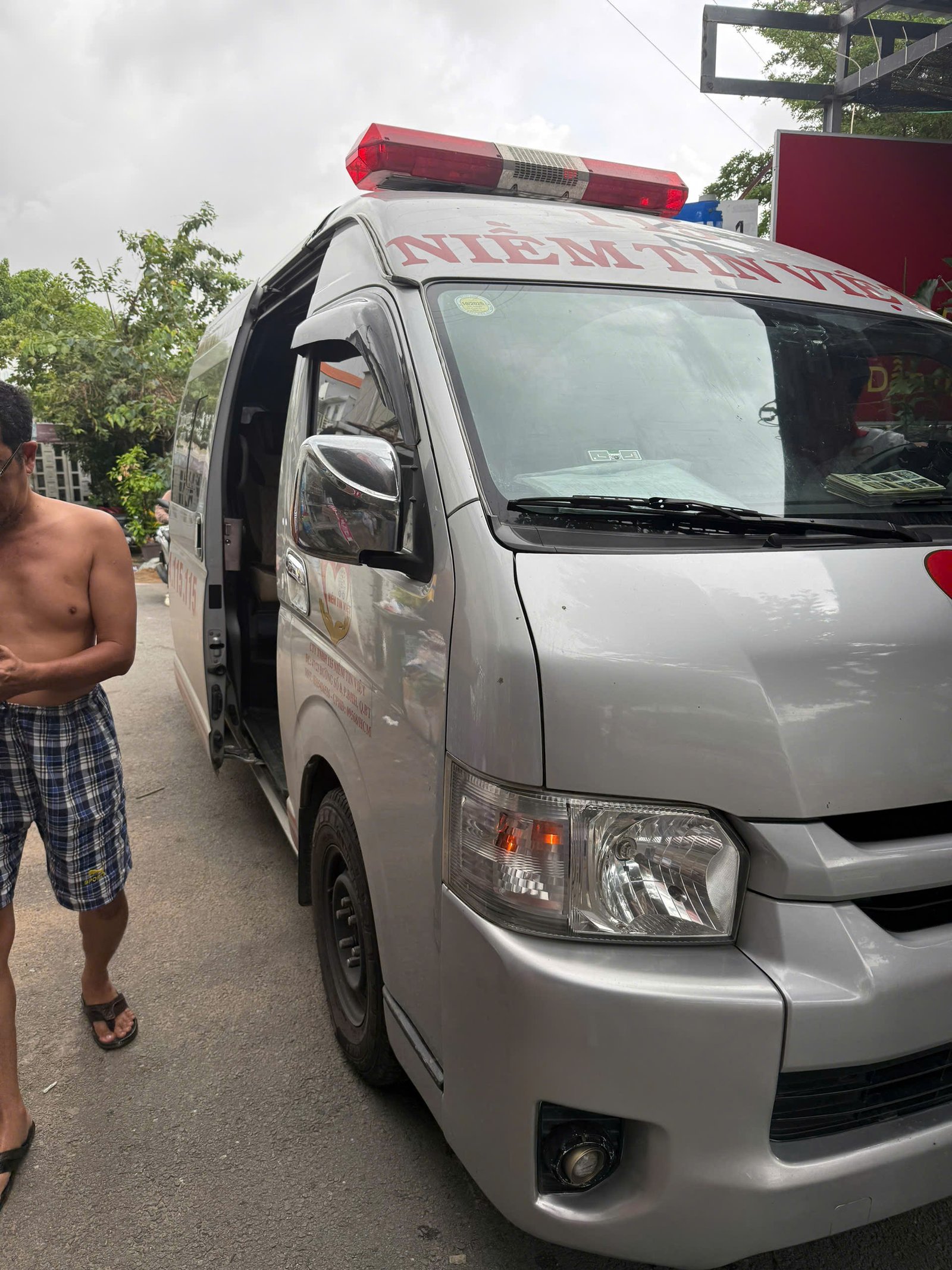 Dịch Vụ Xe Cứu Thương Vận Chuyển Nhi Khoa, Trẻ Sơ Sinh An Toàn -