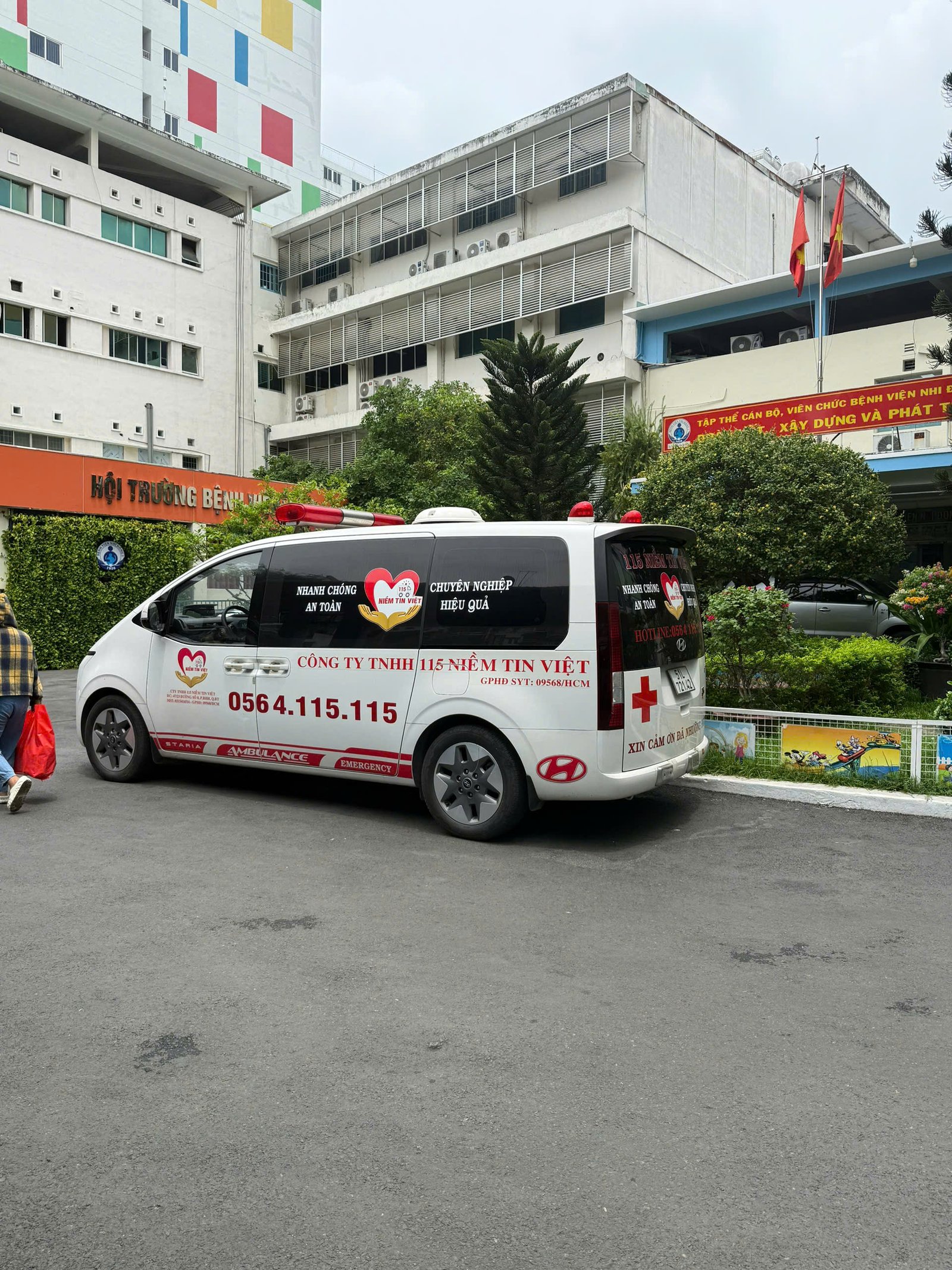 Dịch Vụ Thuê Xe Cứu Thương Đi Tỉnh – Vận Chuyển Đường Dài An Toàn, Tận Tâm - thuê xe cứu thương đi tỉnh, vận chuyển bệnh nhân đường dài, xe cứu thương liên tỉnh