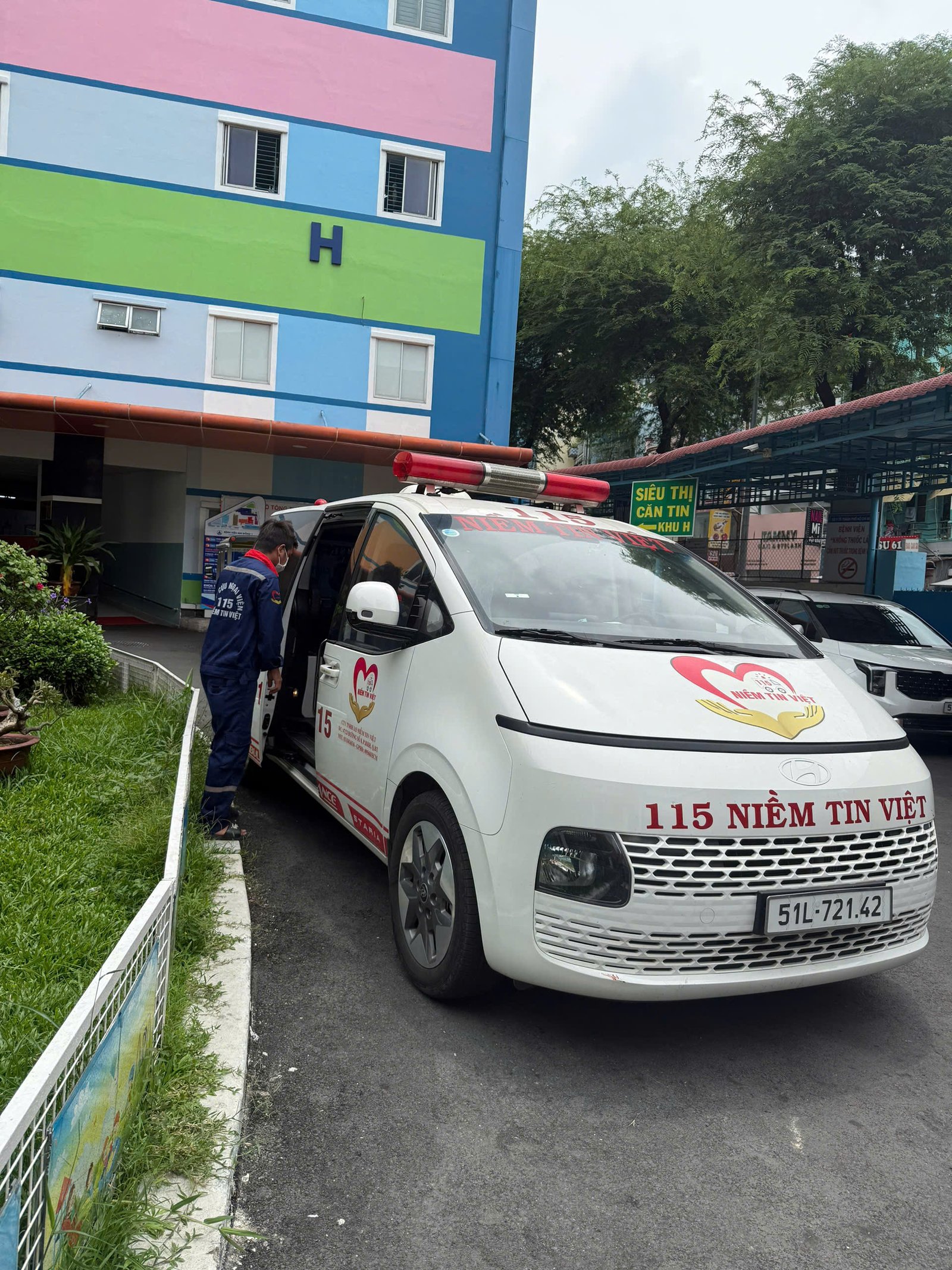 Dịch Vụ Xe Cấp Cứu Tư Nhân 24/7 – Nhanh Chóng, Chuyên Nghiệp -